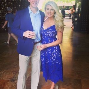 Women’s blue lace midi dress